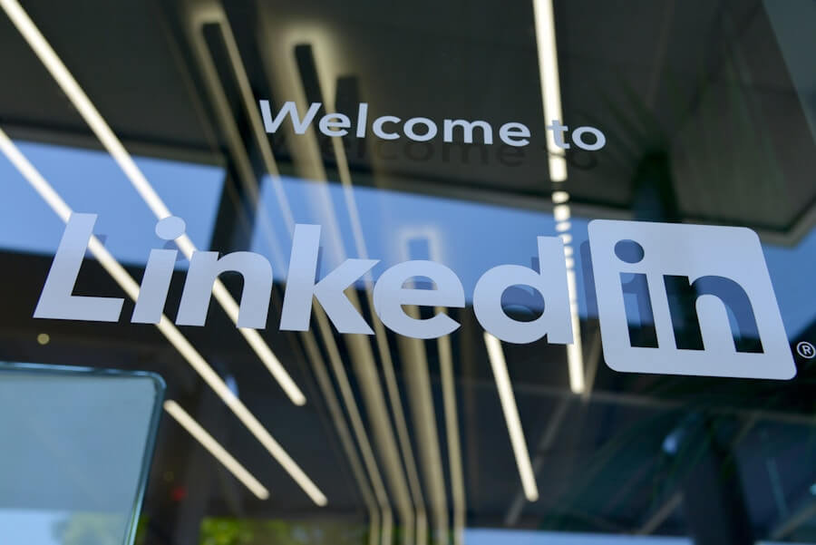 Mehr über den Artikel erfahren LinkedIn Marketing Strategien: Wie du deine Marke effektiv präsentierst